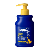 DOUXO Skin & Coat SPA Feuchtigkeitsspendendes Shampoo fĂŒr Hunde, 250 ml