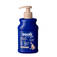 DOUXO Skin & Coat SPA Fellwechsel-Shampoo 250 ml besonders sanftes Shampoo gegen ĂŒbermĂ€Ăigen Fellwechsel bei Hunden